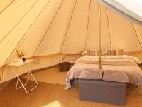 Oxford Countryside Bell Tent at Valley Farm - Chambres d'hôtes Oxford