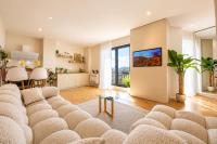 Green Terrace Square View - Bed and Breakfast Tirana