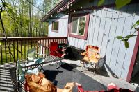 Pet-Family-Friendly Duplex with Parking - B&B Wasilla