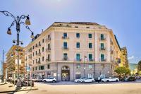 Mareluna Luxotel & Apartotel- Piazza Vittorio Veneto - Bed and Breakfast Salerno