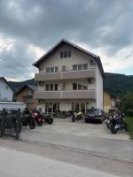 Sobe Holiday Goražde - B&B Goražde