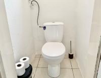 Spacious 5-Room Apartment with Free Parking - Ferienwohnung Wien