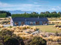 Mana Waiora Retreat - Luxury in Raw Wilderness - B&B Te Anau