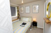 The Cheshire ABode- Central Warrington- Stadium, Station Access- Sleeps 5 - B&B Warrington
