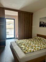Emma's Riva-Dream enjoy - im Herzen von Riva del Garda mit Terrasse, WLAN, Garage und 3 Citybikes - Ferienwohnung Riva del Garda