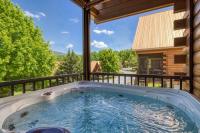 Cozy Log Cabin, hot tub, pool table, pool access - B&B Gatlinburg