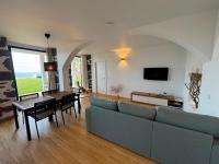 Blue Whale Appartment - B&B Horta