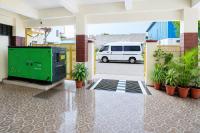 SLS Homestay - Luxury AC Service Apartments 1BHK, 2BHK, 3BHK - Direct Flyover to Alipiri Tirumala Gate - Walk to PS4 Pure Veg Restaurants, Supermarkets - Near to National Highway & Padmavathi Amma Temple - Modular Kitchen, Living room -Free Superfast Wifi - Chambres d'hôtes Tirupati