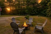 Dog-Friendly Retreat, Fire Pit, Lakes Region - B&B Gilmanton
