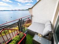 Forth Bridges View - Private Balcony - Waterfront - B&B Saint Davids