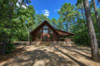 Creekside Luxury Retreat-Serene Views & Family Fun - Bed and Breakfast Broken Bow