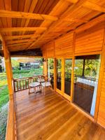 Wood House By Ume Dukuh Home Sidemen - Bed and Breakfast Sidemen
