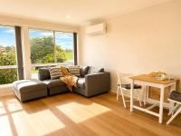 Convenient Melbourne Stay Near Airport - B&B Melbourne