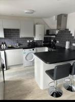 Stylish 3 bedroom house - Ferienwohnung Brislington