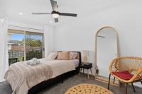 Palm-Feel Townhouse in the Heart of Burleigh - B&B Gold Coast