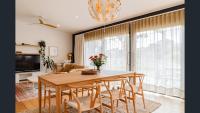 Sun filled Lakeside Retreat - Front Row seats. - Ferienwohnung Ocean Grove