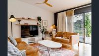 Sun filled Lakeside Retreat - Front Row seats. - Ferienwohnung Ocean Grove