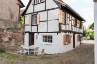 Gîte Les Hirondelles - Spacieux et Typique Alsacien - Commerces à Proximité - Proche Sélestat - Chambres d'hôtes Scherwiller