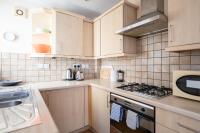Bright 2 Bedroom Flat in Central London - Bed and Breakfast Londen