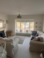 Wild Atlantic Way Home across from the beach - Ferienwohnung Kilkee