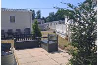 Caravan Sleeps 4 Garden Parking - B&B Ringwood