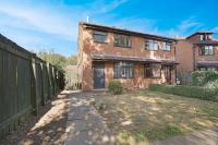 Modern 3BR Brompton Court Wi-Fi By Stay with Us - Bed and Breakfast Easby