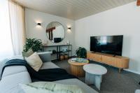 Grand Host Central Suite 1 -120 sqm Free Parking & near Congress Centre - B&B Biel/Bienne