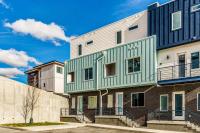 Two Luxury Homes Side-by-Side Sleeps 24 - B&B Nashville