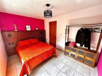 Depto céntrico amplio 3 Habitaciones 2 Baños Estacionamiento Privado - B&B Pátzcuaro