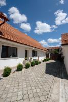 RR House Apartments - Ferienwohnung Rosenau