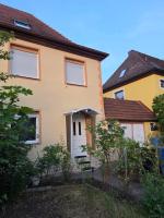 Haus mit Garten und Trasse - B&B Nuremberg