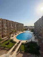 Seafront 2-Bed Apartment, Pool & Red Sea Views - B&B Hurghada