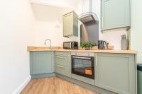 Stylish 2 Bedroom Town Centre Flat - Chambres d'hôtes Tamworth