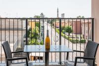Superior One-Bedroom Apartment with Balcony