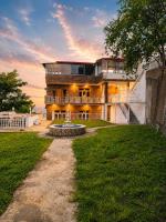 The Palace by Boho Travelista - Ferienwohnung Bhimtal