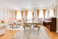 Charles Bridge Royal Apartments - Castle District - Chambres d'hôtes Prague
