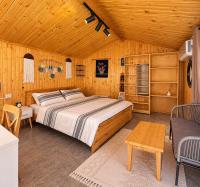 Bedro Wooden Cabin Shared Bath & Kitchen 30 Sec Beach - Bed and Breakfast Dahab