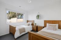 Shore to Please by Ready Set Stay - BYO LINEN & TOWELS - Chambres d'hôtes Cowes