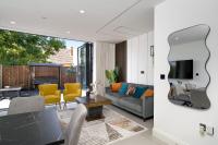 Veer Drive Residences - Sleeps 10 - Free Parking Spaces - Private Road - B&B Harrow