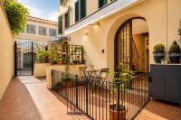 The Glassbridge - Design Loft con Patio Privato vicino Stazione e Tram - B&B Florence