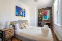 Prime Location Gorgeous 4BR Downtown MTL - Ferienwohnung Montreal