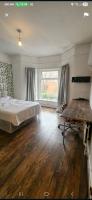 Room to rent room 3 - B&B Crewe