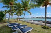 Bayfront Apartment Grand Baie Waterfront Pool Central Location - B&B Grand Baie