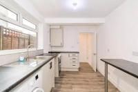 3-Bed Shirley Townhouse, Sleeps 5 & Parking - Chambres d'hôtes Southampton