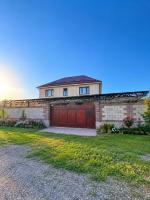 Grand Villa - Bed and Breakfast Karakol