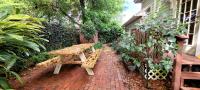Awesome Historic 2BR2BA Home Closest to DT Ocala - Chambres d'hôtes Ocala