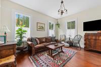 1882 Heritage House Porches, Gardens & Bali Bed - Ferienwohnung Los Alamos