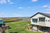 Beach Please - B&B Port Aransas