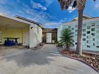 Mustang Isle Beach Bungalow #2 - B&B Mustang Beach