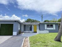 Royal Luxe Pool Home near Ft Laud airport and each - Ferienwohnung Lauderhill